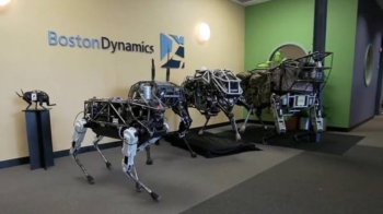 Ecco Spot, il robot a quattro zampe. Lanciato da Boston Dynamics, acquistata da Google