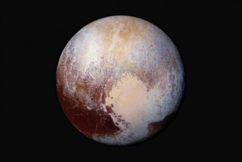 Plutone potrebbe nascondere un oceano. 'Motore' dell'attività geologica